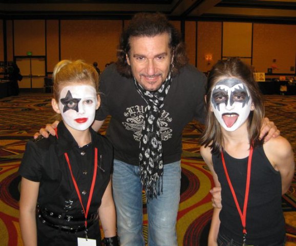 LA KISS Expo