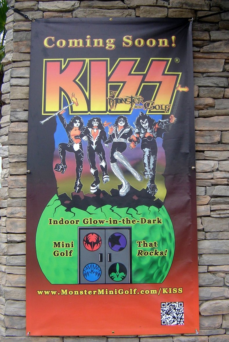 Las Vegas KISS Mini Golf Construction